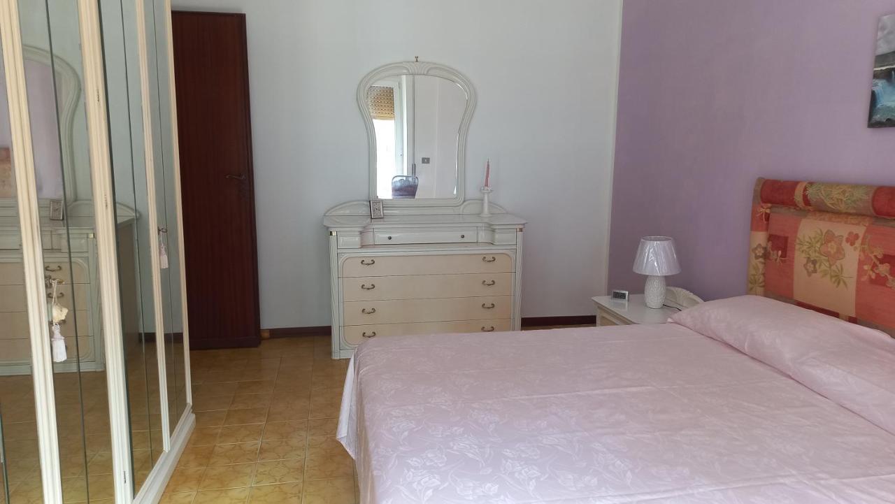 Appartamento Incantevole Al Centro Di Torvaianica Ngoại thất bức ảnh