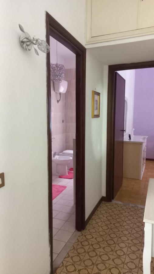Appartamento Incantevole Al Centro Di Torvaianica Ngoại thất bức ảnh